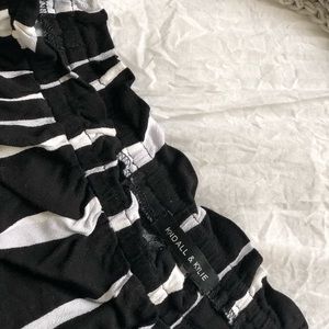 Kendall & Kylie crop top